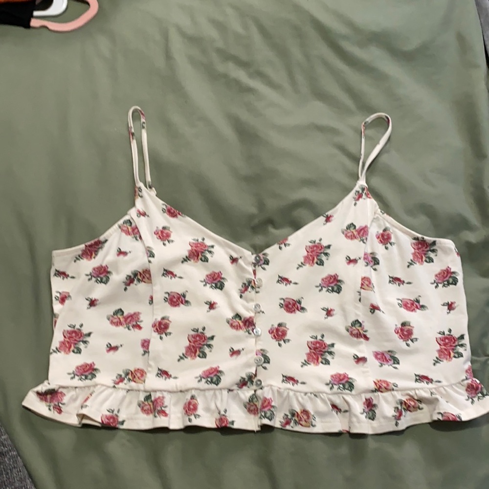 Plus size floral crop top!